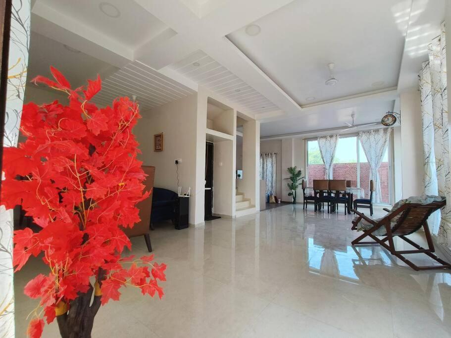 Lavish 3Bhk Villa F2 - Private Pool - The Heaven Pālghar Extérieur photo